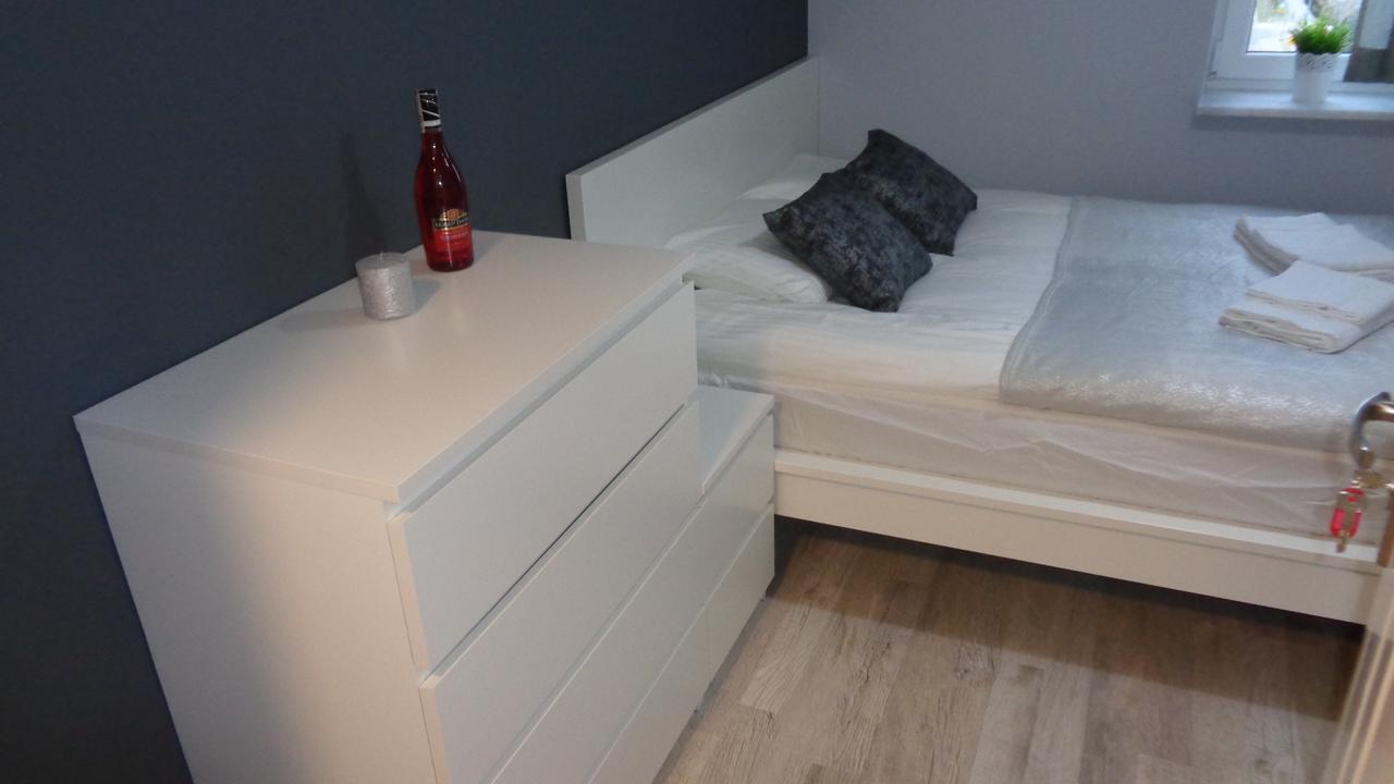 Pokoje Zachodnia 2F Apartment Bialystok Bagian luar foto